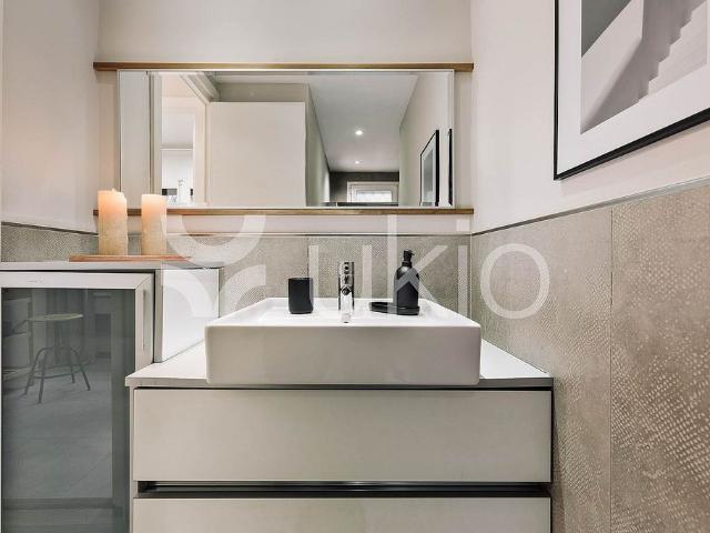 Piso en alquiler en calle De Carrencà, Barcelona, de 42 m² 1 habitación por 1.635
