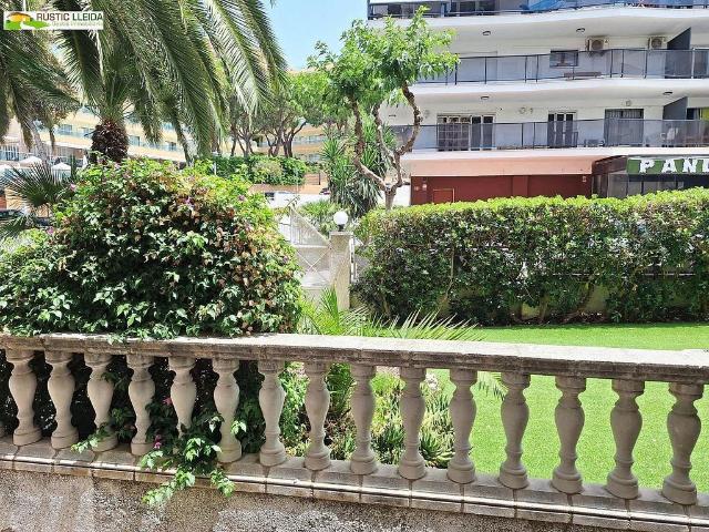 Piso en alquiler en calle De Colón, Salou, de 80 m² 2 habitaciones por 1.400