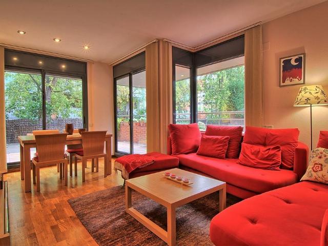 Piso en alquiler en calle De Comas i Solà, Sant Cugat del Vallès, de 83 m² 3 habitaciones por 2.203