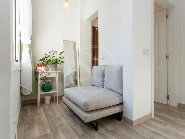 Piso en alquiler en calle De Emilia Pardo Bazán, Barcelona, de 54 m² 1 habitación por 1.300