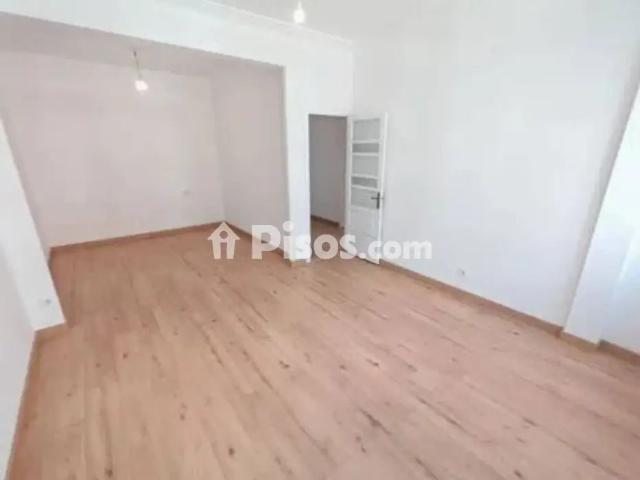 Piso en alquiler en Calle de Enrique Dequidt Hevia
