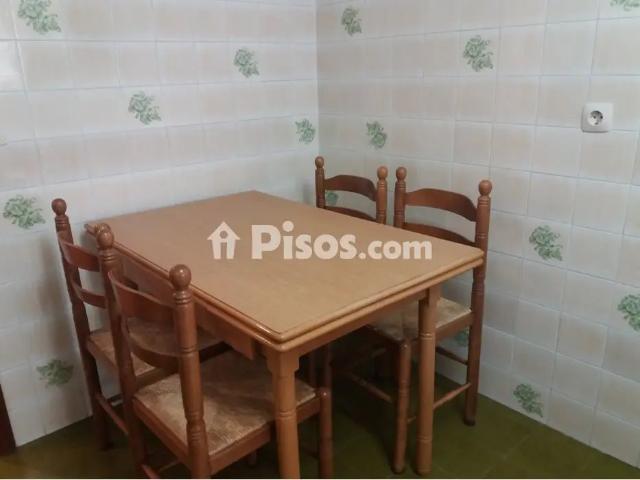 Piso en alquiler en Calle de Esquíroz