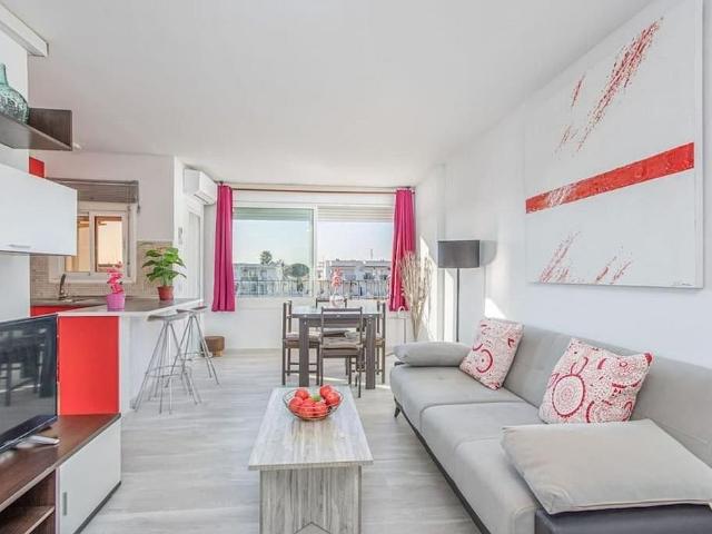 Piso en alquiler en calle De Fabra Pompeu, Castelló d´Empúries, de 40 m² 1 habitación por 650