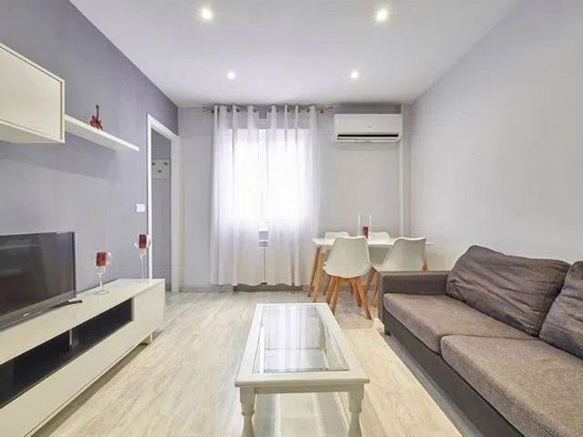 Piso en alquiler en calle De Felícia Fuster I Viladecans, Barcelona, de 40 m² 1 habitación por 1.310