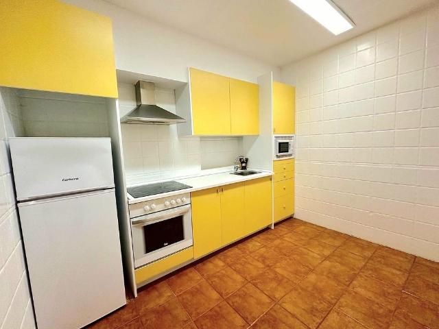 Piso en alquiler en calle De Ferran, Barcelona, de 95 m² 3 habitaciones por 2.000