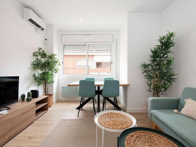 Piso en alquiler en calle De Fortià Casanovas, Gavà, de 60 m² 2 habitaciones por 1.300