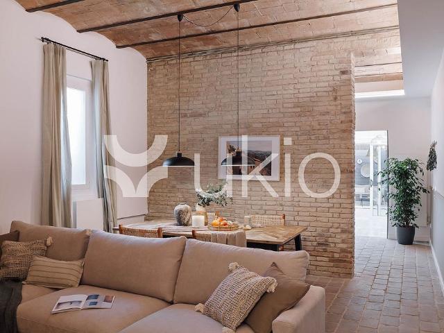 Piso en alquiler en calle De Francisco Giner, Barcelona, de 85 m² 1 habitación por 3.170