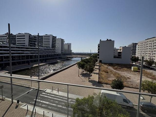 Piso en alquiler en calle De Guifré, Badalona, de 80 m² 3 habitaciones por 1.900
