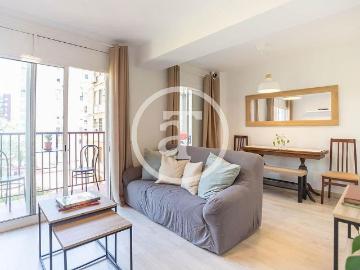 Piso en alquiler en calle De Guipúscoa, Barcelona, de 53 m² 2 habitaciones por 1.690