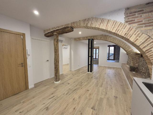 Piso en alquiler en calle De Gurb, Vic, de 75 m² 1 habitación por 1.000