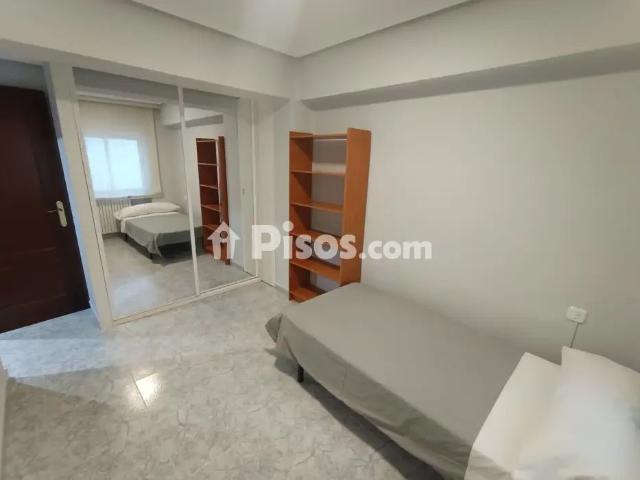 Piso en alquiler en Calle de Galileo, 12