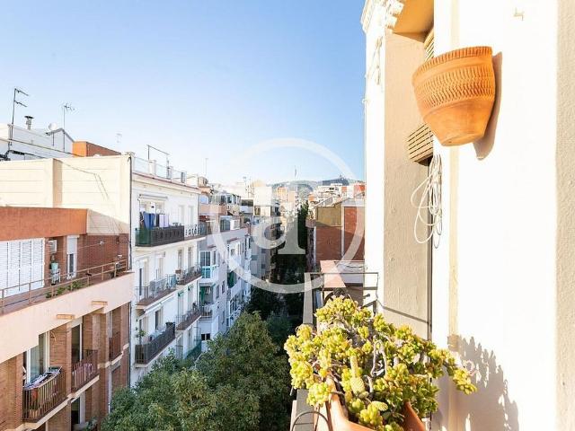 Piso en alquiler en calle De Galileu, Barcelona, de 50 m² 1 habitación por 1.390