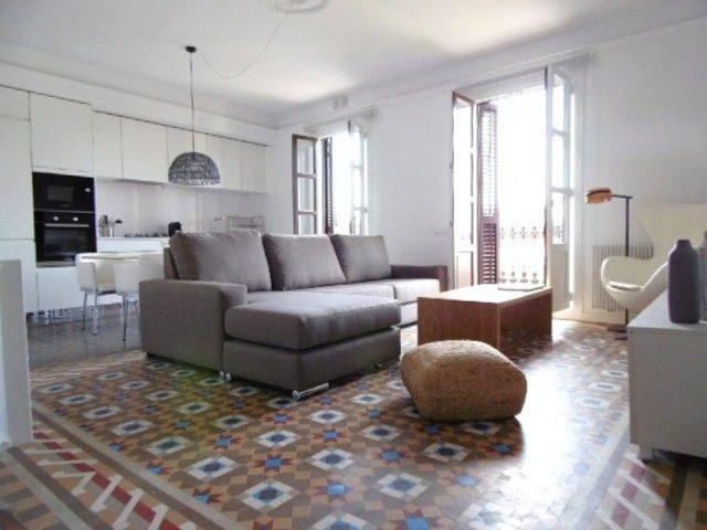 Piso en alquiler en calle De Gravina, Barcelona, de 72 m² 2 habitaciones por 2.990