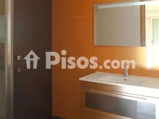 Piso en alquiler en Calle de Huestes, 3
