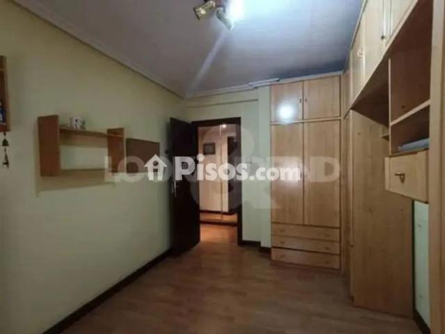 Piso en alquiler en Calle de Juan de Juni