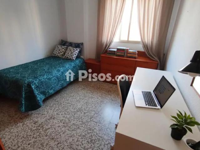 Piso en alquiler en Calle de Juan de Valdés