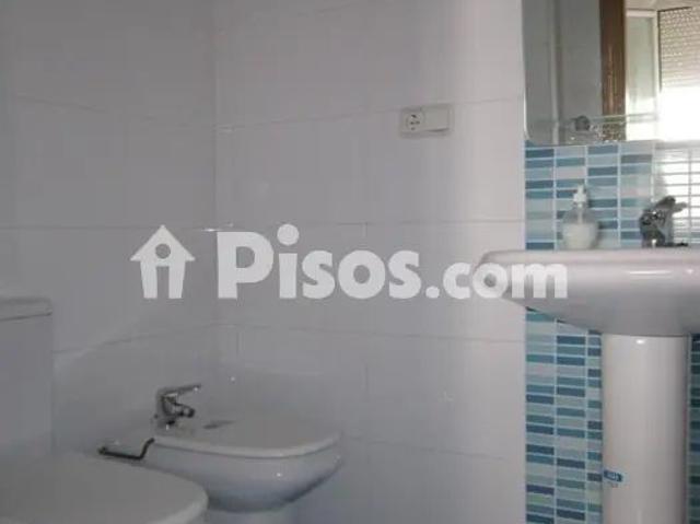 Piso en alquiler en Calle de Julio Romero de Torres