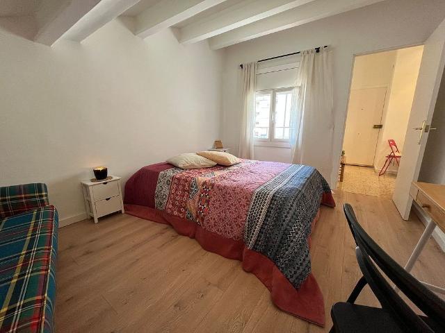 Piso en alquiler en calle De Jaume Puigvert, Barcelona, de 35 m² 1 habitación por 1.100