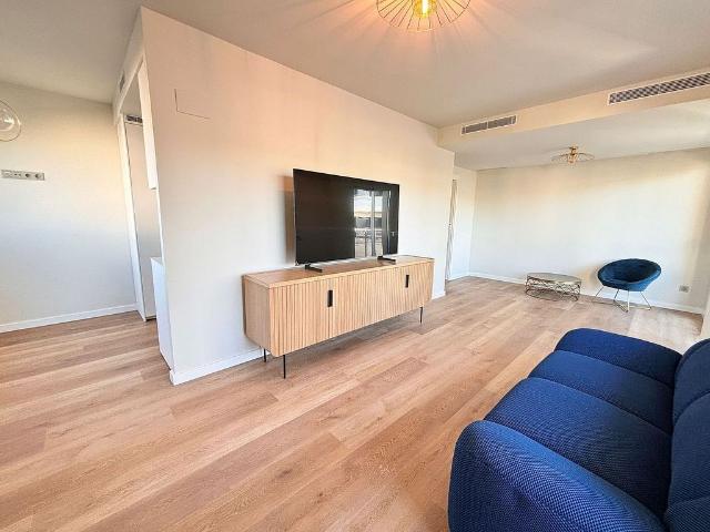 Piso en alquiler en calle De Joan Martínez i Sardá, Sitges, de 112 m² 3 habitaciones por 2.500