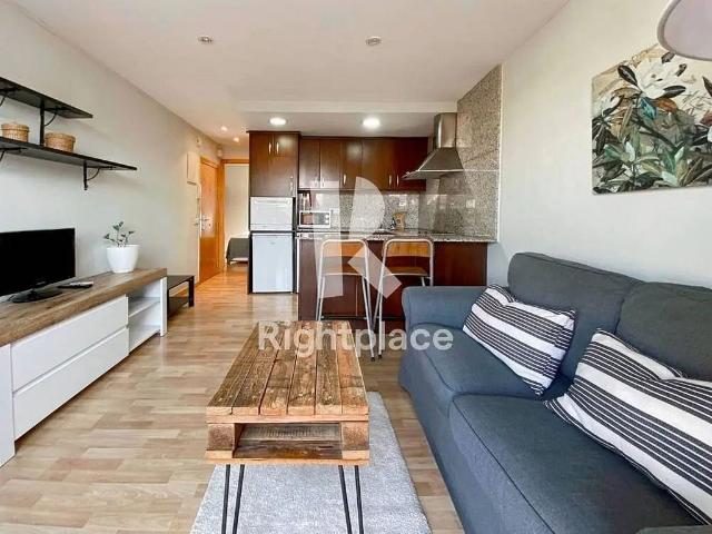 Piso en alquiler en calle De Joaquín Costa, Barcelona, de 35 m² 1 habitación por 1.050