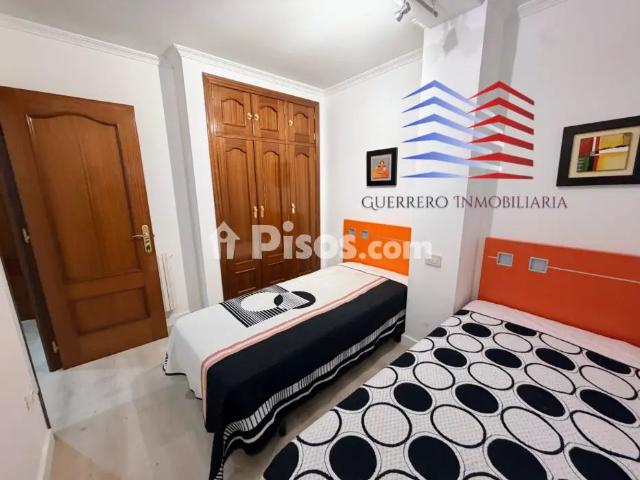 Piso en alquiler en Calle de José Antonio Moretón