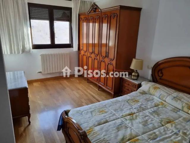 Piso en alquiler en Calle de José Luis de Celis