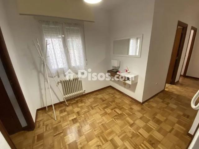 Piso en alquiler en Calle de José Zorrilla, cerca de Calle de San Vicente Ferrer