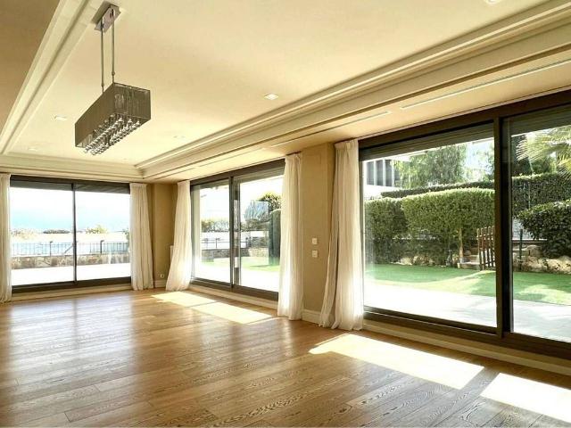 Piso en alquiler en calle De Josep Maria Lladó, Barcelona, de 247 m² 4 habitaciones por 7.900