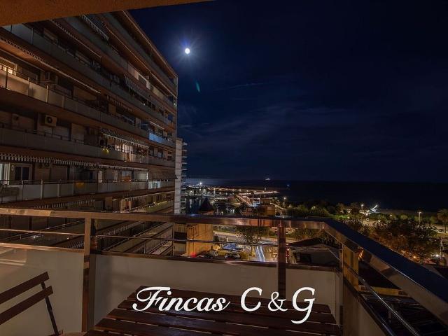 Piso en alquiler en calle De Josep Anselm Clavé, Arenys de Mar, de 158 m² 5 habitaciones por 3.300