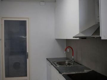 Piso en alquiler en calle De Josep Aparici Sabadell, Sabadell, de 55 m² 3 habitaciones por 852
