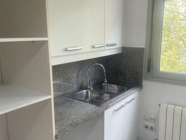 Piso en alquiler en calle De Josep Irla, Sant Cugat del Vallès, de 55 m² 2 habitaciones por 1.350