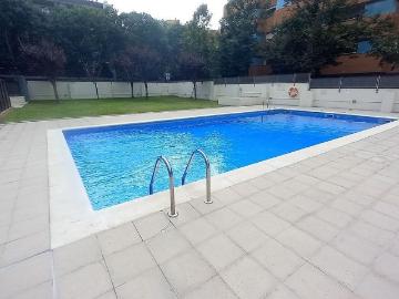Piso en alquiler en calle De Josep Puig i Cadafalch, Sant Cugat del Vallès, de 81 m² 3 habitaciones por 1.749