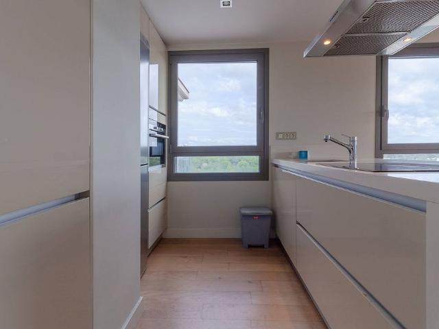 Piso en alquiler en calle De Josep Serrabogunyà, Sant Cugat del Vallès, de 58 m² 1 habitación por 1.260
