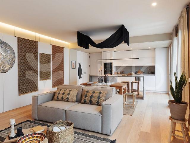 Piso en alquiler en calle De Josep Torres, Barcelona, de 65 m² 1 habitación por 2.485