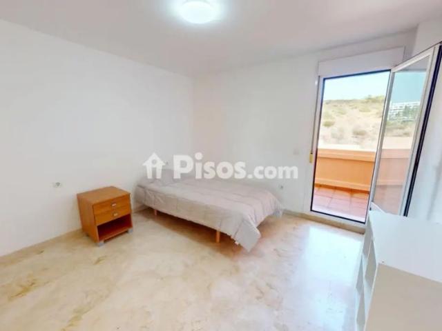 Piso en alquiler en Calle de la Marina