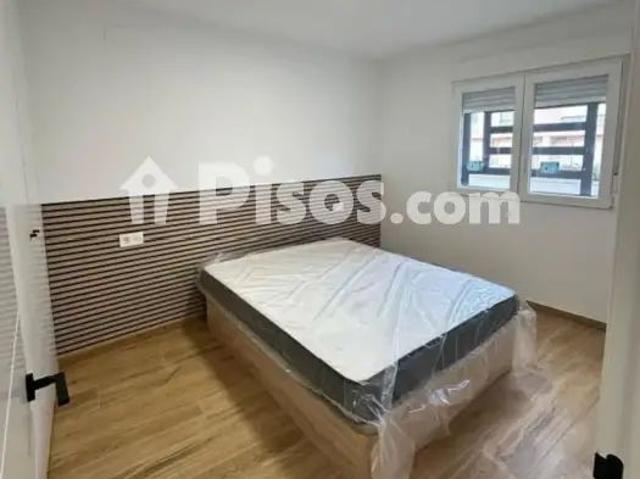 Piso en alquiler en Calle de la Alcúdia de Veo, 4