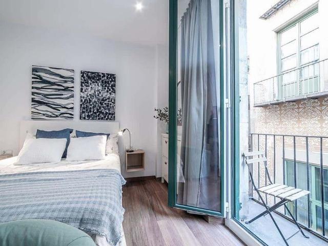 Piso en alquiler en calle De la Boqueria, Barcelona, de 55 m² 2 habitaciones por 2.100