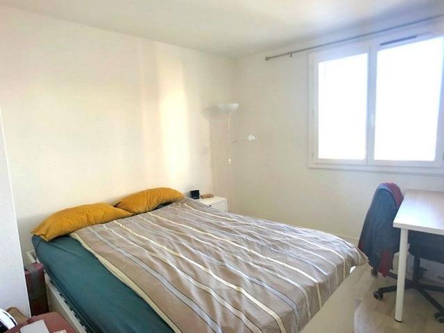 Piso en alquiler en calle De la Canuda, Barcelona, de 100 m² 4 habitaciones por 1.650