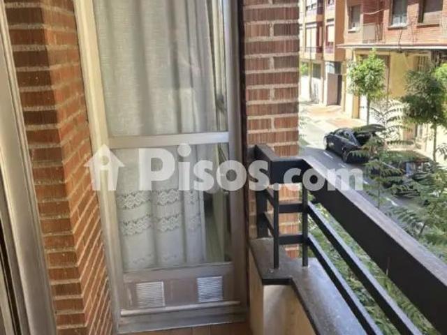 Piso en alquiler en Calle de la Caridad