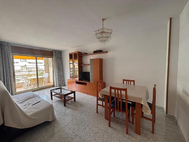 Piso en alquiler en calle De la Ciutat de Reus, Salou, de 74 m² 2 habitaciones por 700