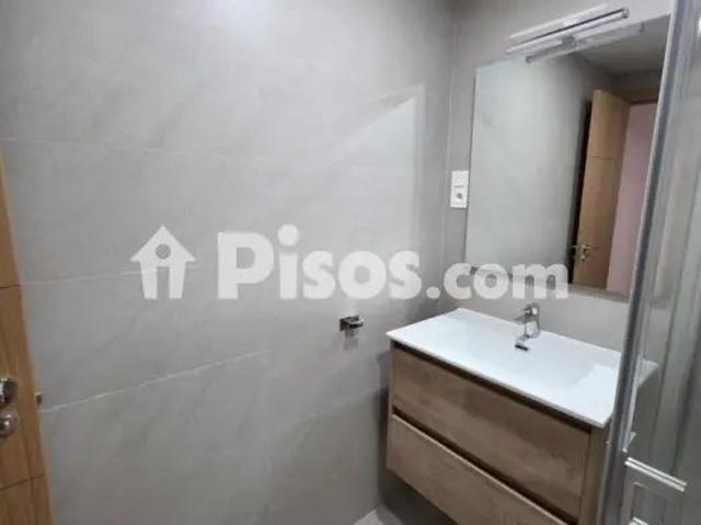 Piso en alquiler en Calle de la Corta