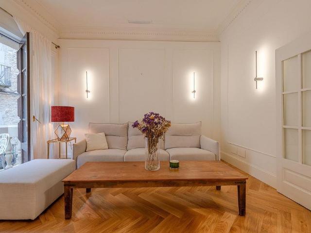 Piso en alquiler en calle De la Força, Girona, de 114 m² 3 habitaciones por 2.790