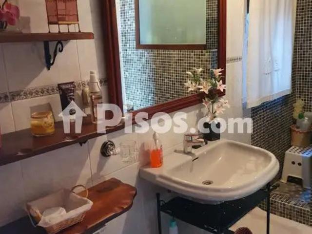Piso en alquiler en Calle de la Isla, 4