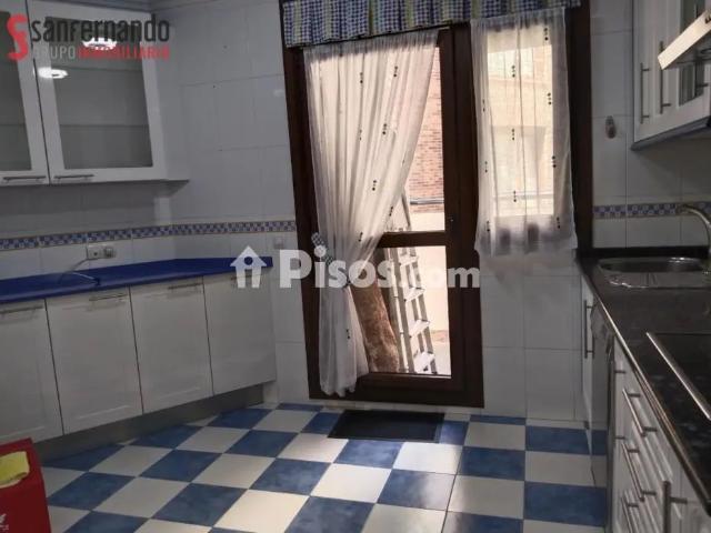 Piso en alquiler en Calle de la Paz, 7