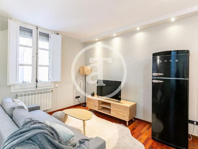 Piso en alquiler en calle De la Portaferrissa, Barcelona, de 50 m² 1 habitación por 1.290