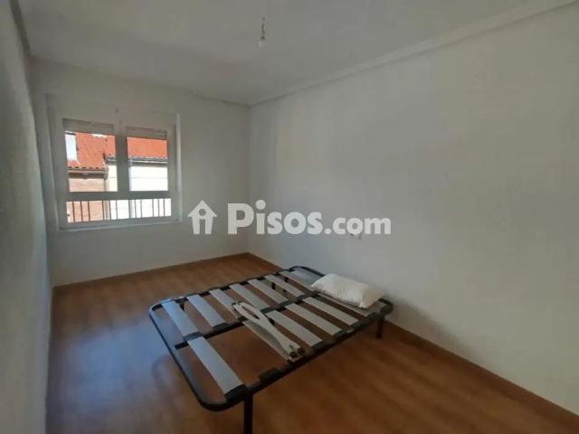 Piso en alquiler en Calle de la Rúa, 45