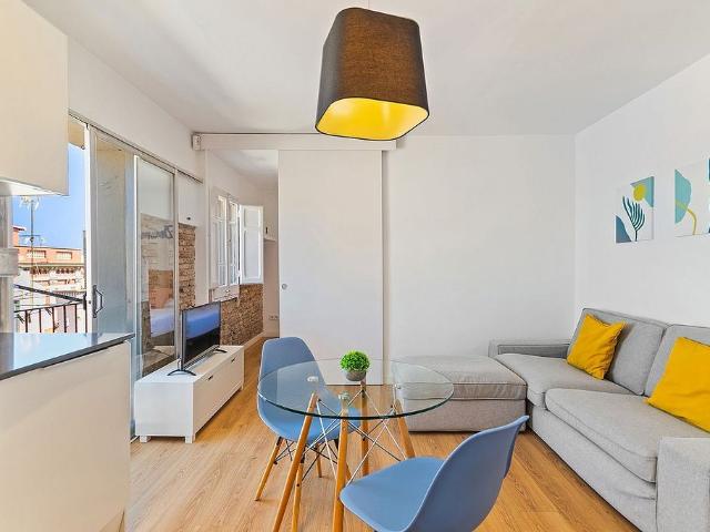 Piso en alquiler en calle De la Sal, Barcelona, de 35 m² 1 habitación por 1.100