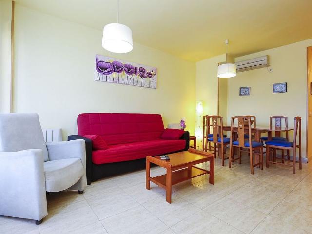 Piso en alquiler en calle De la Tramuntana, Salou, de 75 m² 3 habitaciones por 600