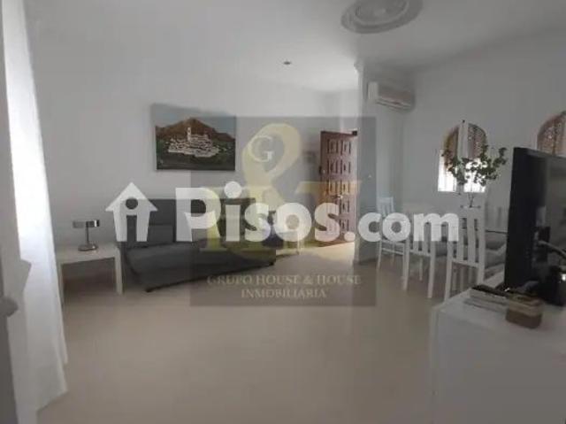 Piso en alquiler en Calle de la Victoria