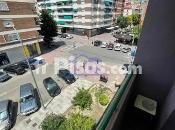 Piso en alquiler en Calle de la Virgen del Pilar